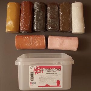 Soft Dough 2.4kg 8 Assd People Colours